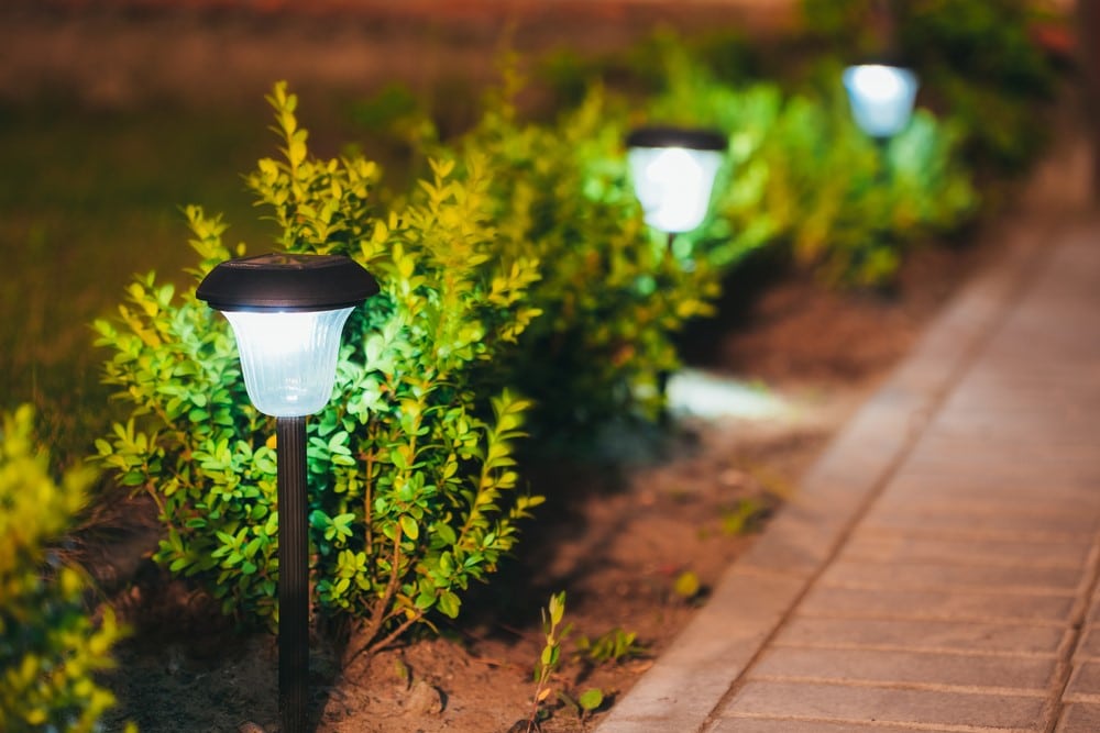 solar garden lights