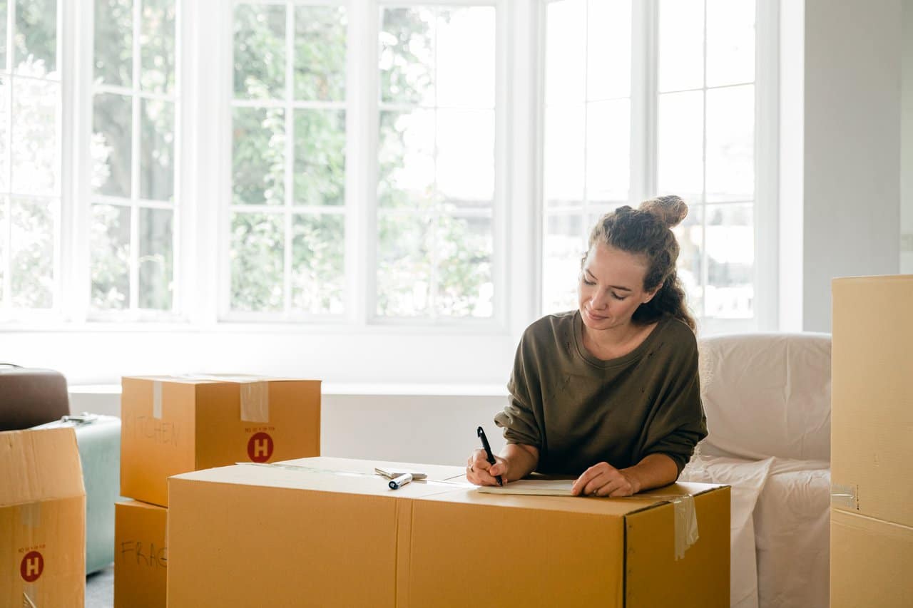 labeling moving boxes