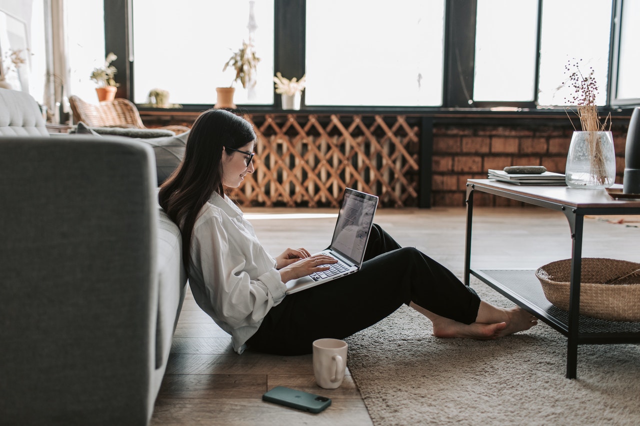 Lessen your environmental footprint as a remote worker - Photo by Vlada Karpovich from Pexels -
