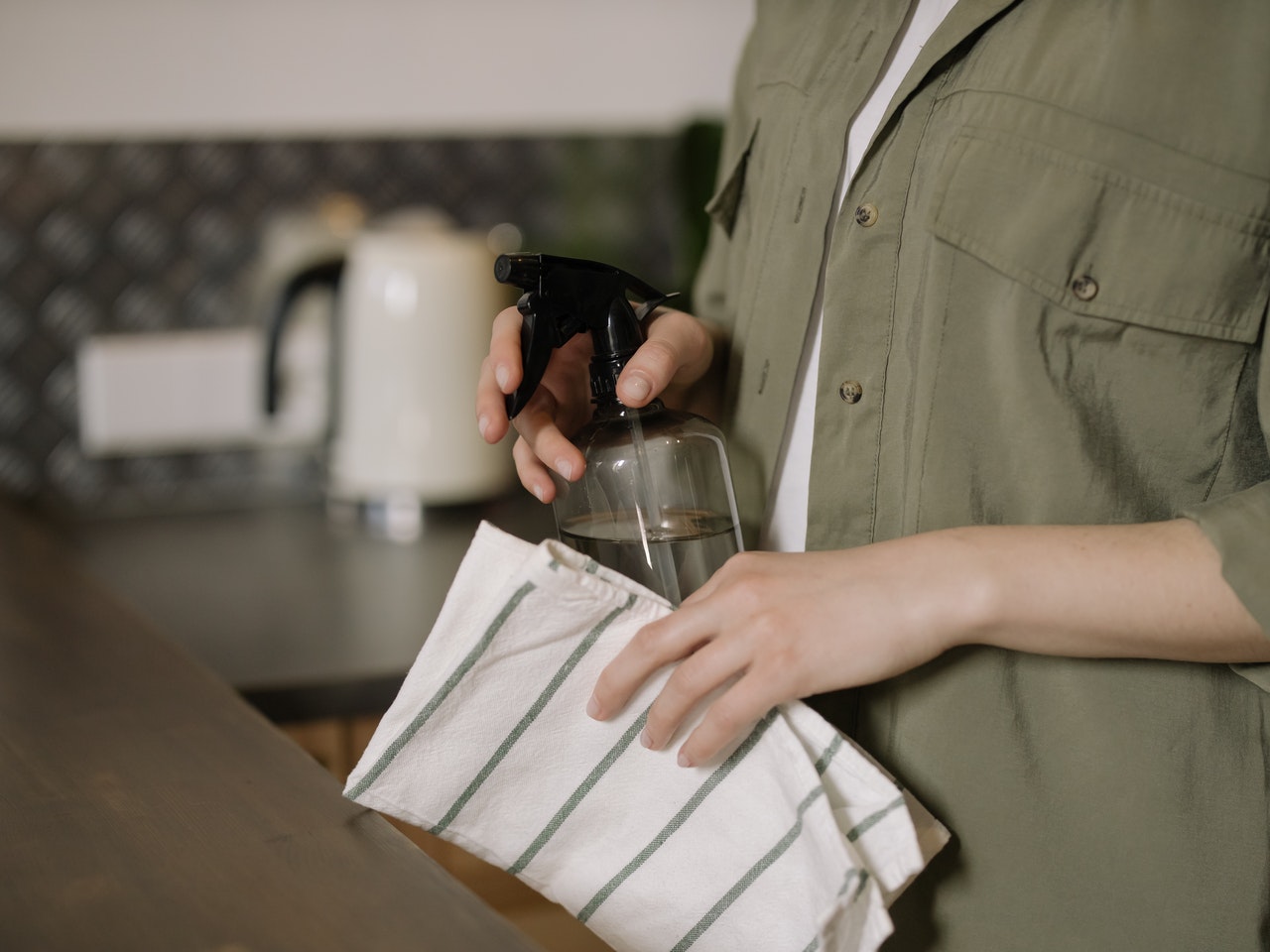 Photo by cottonbro

Eco-friendly cleaning alternatives