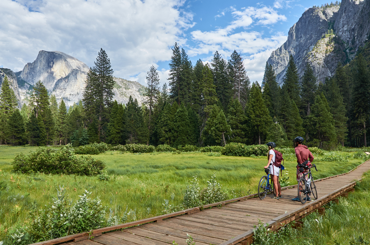 Ways to become a more sustainable traveler
Image by David Rodríguez Sánchez via iStock by Getty Images