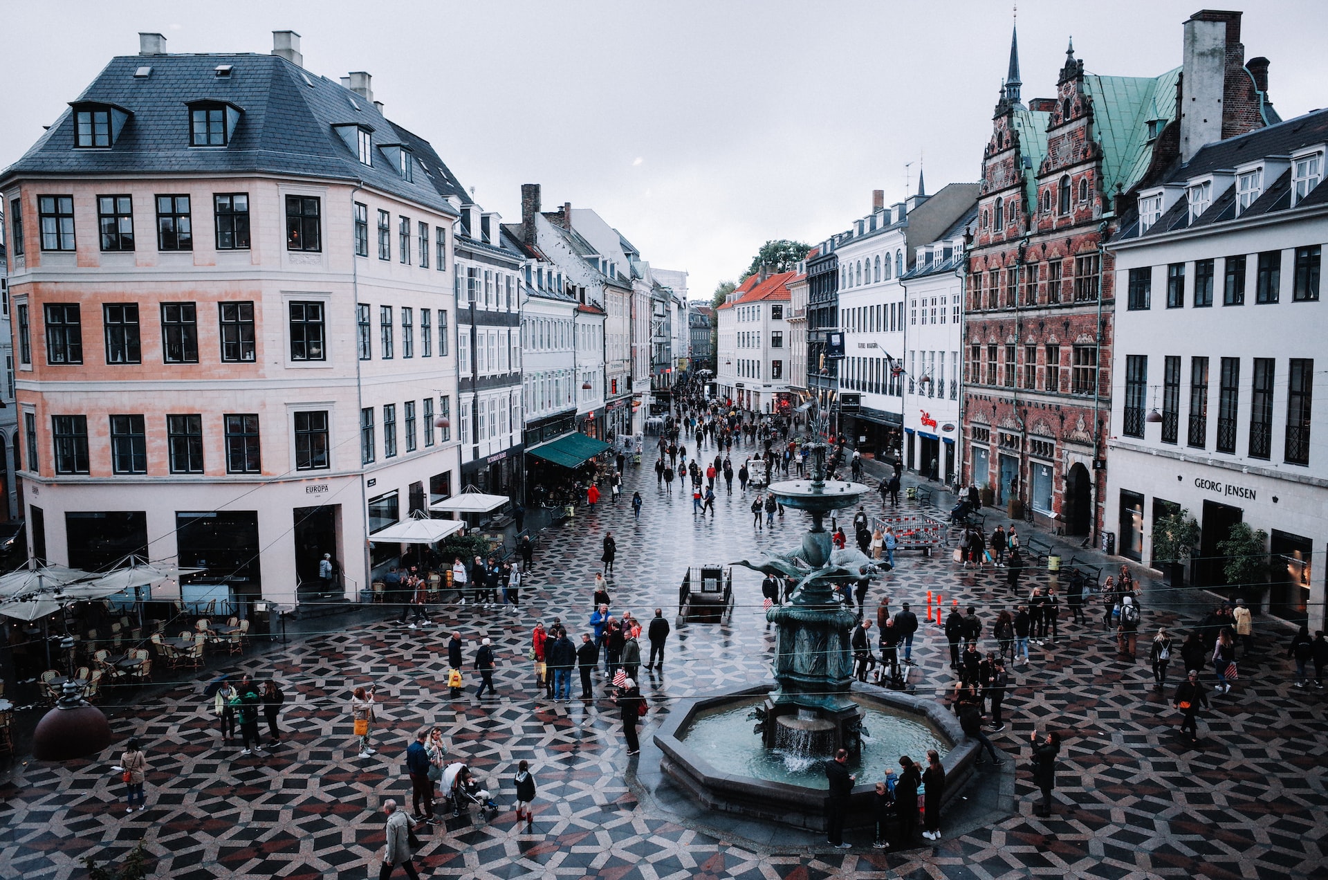 Car Free Day
Photo by Darth Liu on Unsplash