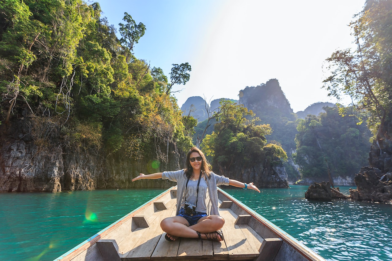 Tips to be a more sustainable traveler

Image by Te lensfix via Pexels