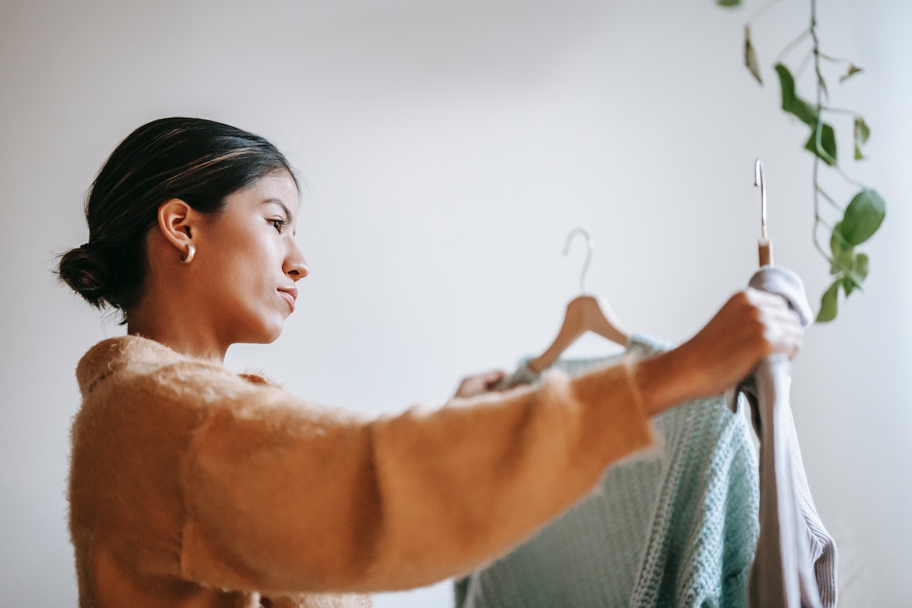 How to build a sustainable wardrobe

Photo by Liza Summer via Pexels