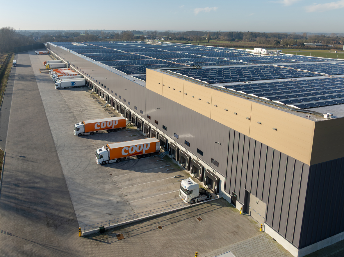 Cold storage with renewable energy - COOP warehouse